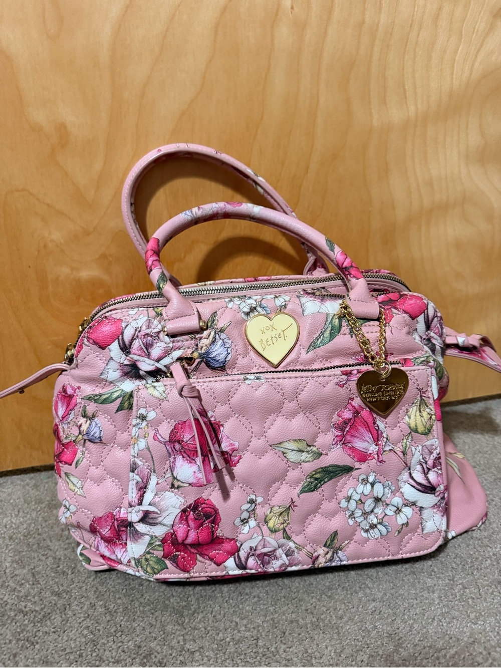 Betsey Johnson Pink Floral Quilted Satchel Shoulder Bag - zipper issue